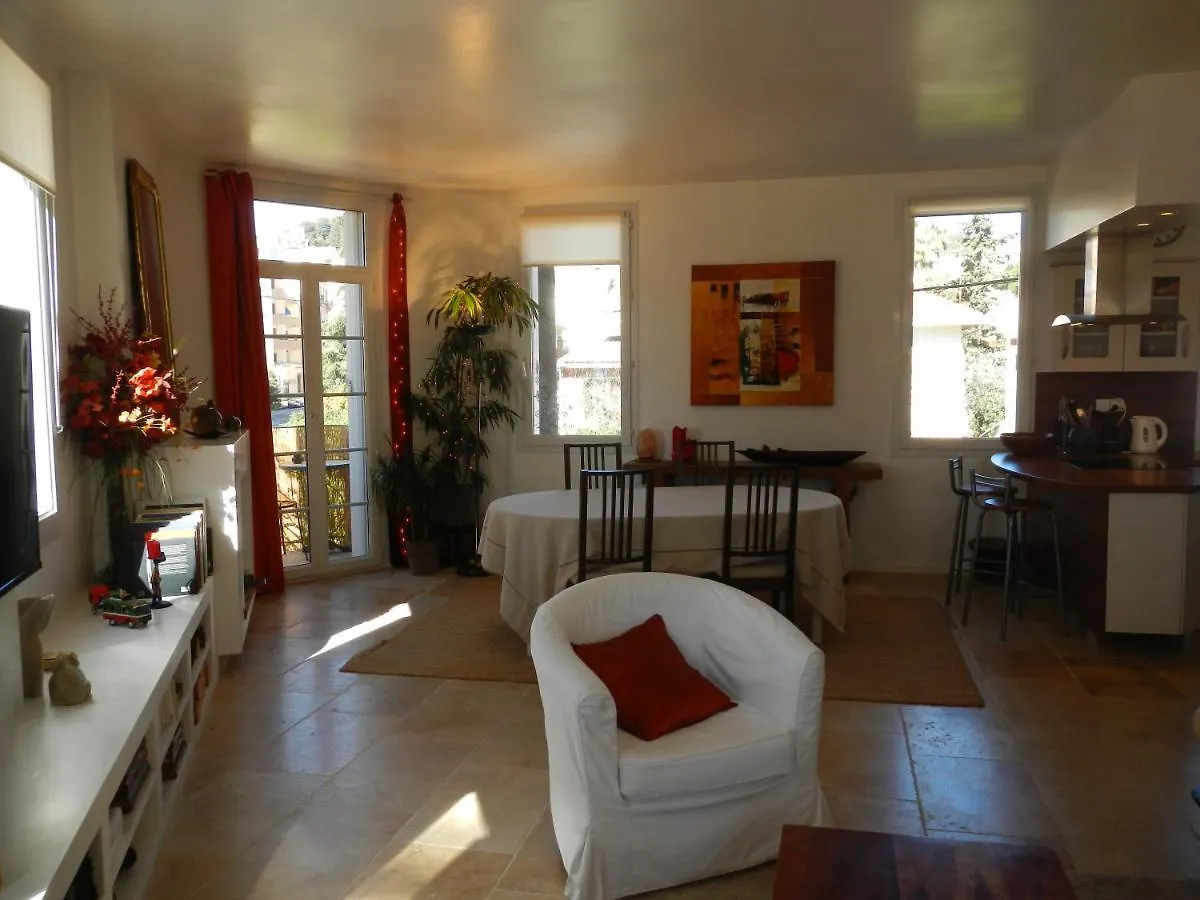 Appartement Cosy 100 M2 - Climatise - Calme -Centre-Ville Hyeres